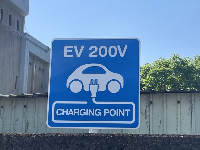 「スワコーさん、こんなこともできるんだ！」と知ってほしいから、ズバッと取引事例を紹介します。～車載用リチウムイオンバッテリーの断熱部品～