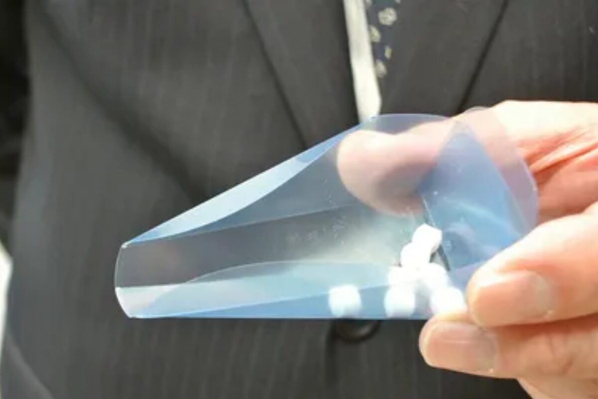 服薬支援の自助具を比較｜薬をこぼさず安全に飲むための最適な選択肢とは