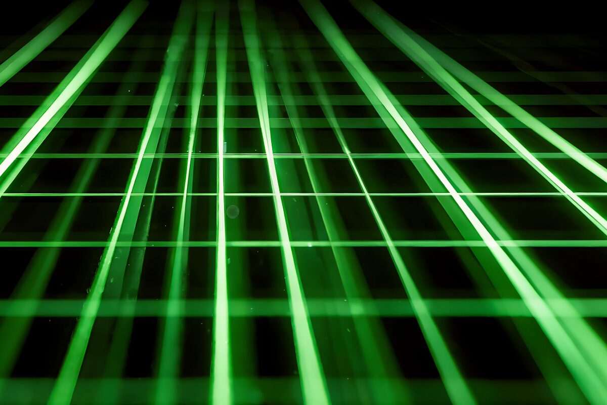 開発スピードを劇的に加速させる「金型レス」加工｜レーザー抜きによる高精度・短納期試作
